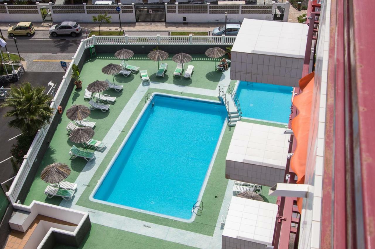 Sea Breeze In Playa De Las Americas With Parking Exterior photo