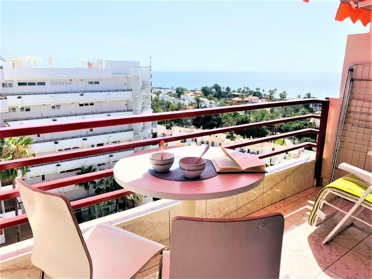 Sea Breeze In Playa De Las Americas With Parking Exterior photo